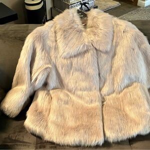 Dennis Basso Faux Fur Coat - Cream Women’s Jacket NEVER worn
